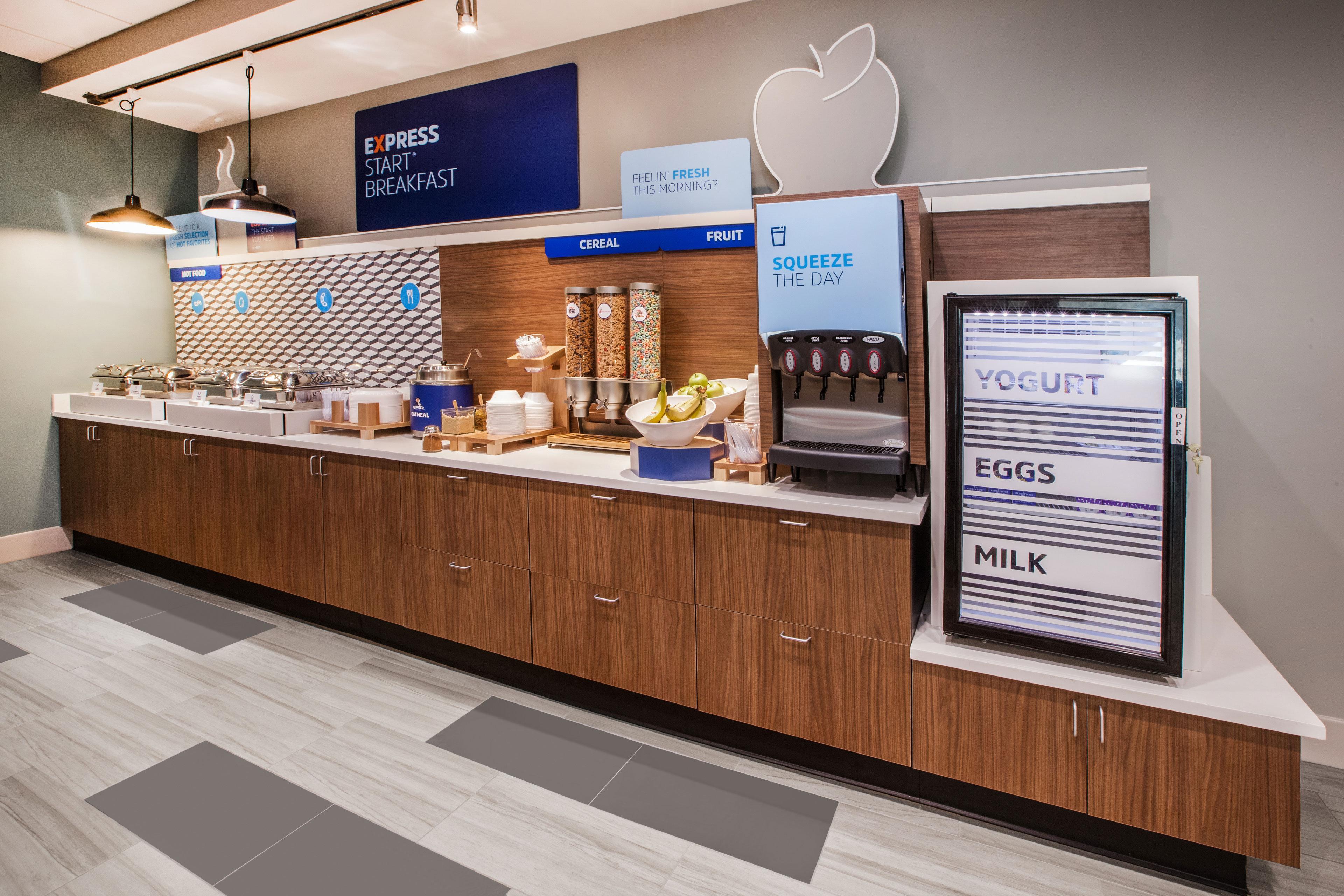 Holiday Inn Express Corydon By Ihg Exterior photo